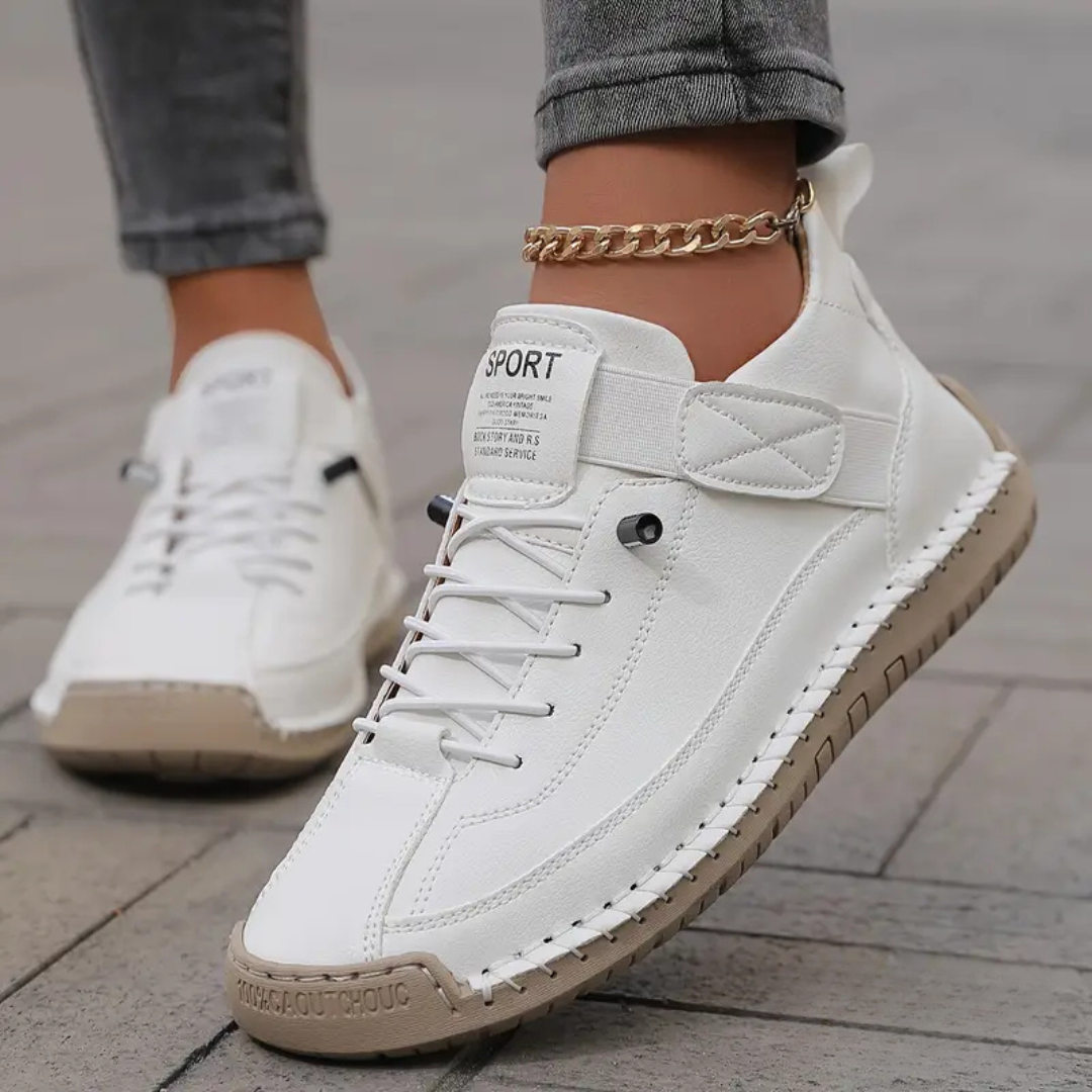 White / 13 US (43 EU)