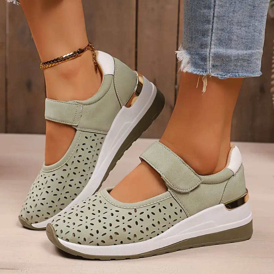 Green / 13 US (43 EU)
